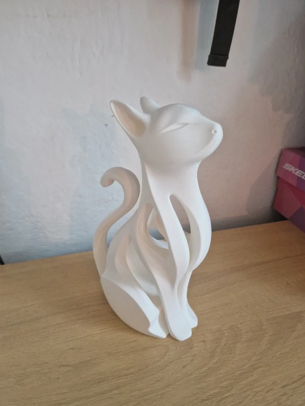 Chat décoratif blanc ajouré – figurine imprimée en 3D