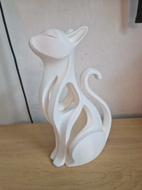 Chat décoratif blanc ajouré – figurine imprimée en 3D