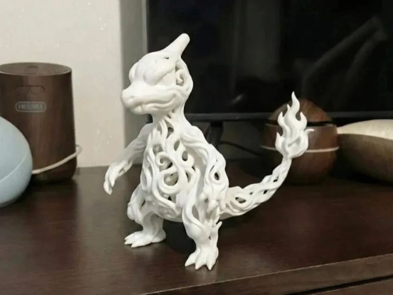 Figurine Reptincel ajourée blanche en impression 3D – hauteur 9 cm
