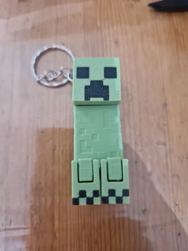 Porte-clés Minecraft Creeper articulé – format 8 cm