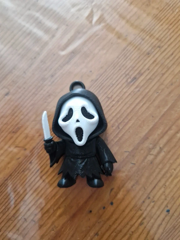 Porte-clés Scream articulé noir et blanc – format 7 cm