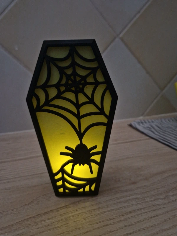 Décoration Halloween lumineuse toile d’araignée – format 16 cm